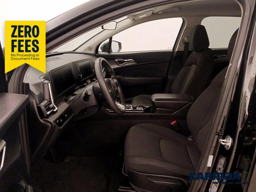 Black 2024 Kia Sportage LX