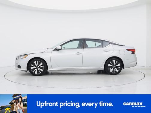 Silver 2022 Nissan Altima SV