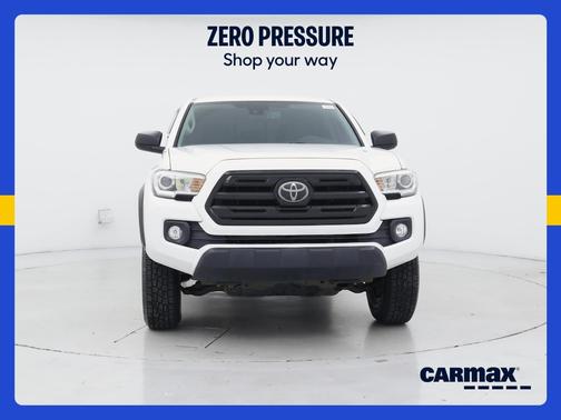 White 2018 Toyota Tacoma SR5