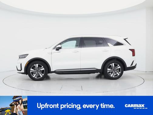 White 2023 Kia Sorento Hybrid SX Prestige