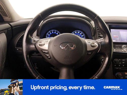 Black 2016 INFINITI QX70