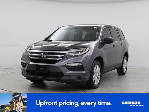 Gray 2017 Honda Pilot LX