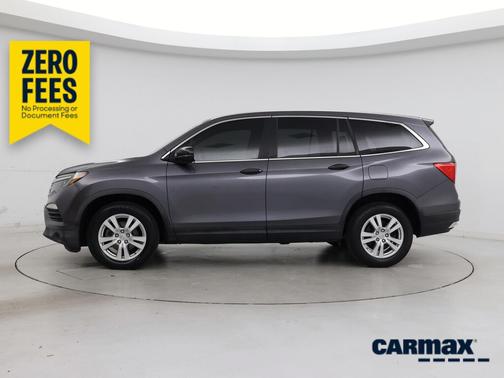 Gray 2017 Honda Pilot LX