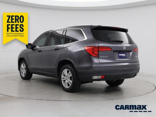 Gray 2017 Honda Pilot LX