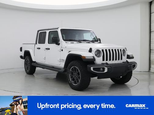 White 2020 Jeep Gladiator Overland