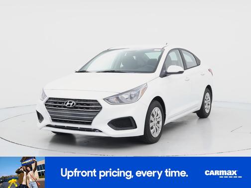 White 2019 Hyundai Accent SE