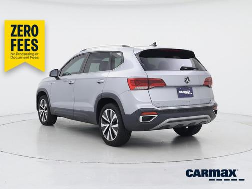 Gray 2022 Volkswagen Taos SE