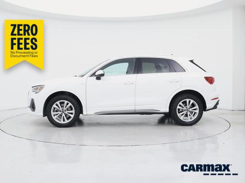 White 2024 Audi Q3 Premium