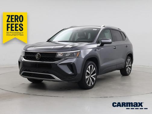 Gray 2024 Volkswagen Taos SE