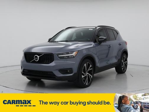 2020 Volvo XC40 T4 R-Design