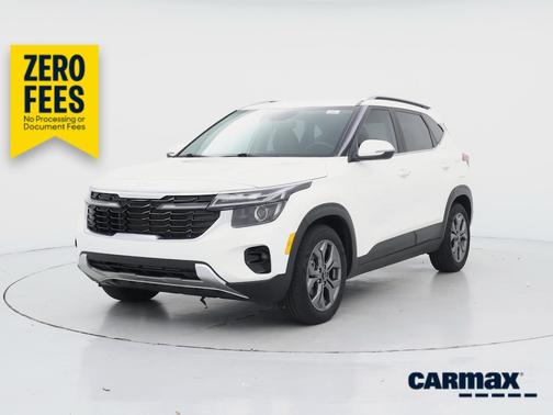 White 2024 Kia Seltos S