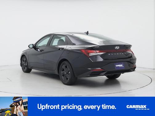 Black 2023 Hyundai ELANTRA SEL