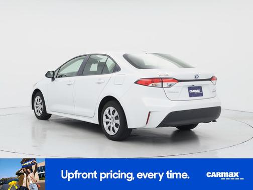 White 2024 Toyota Corolla Hybrid LE