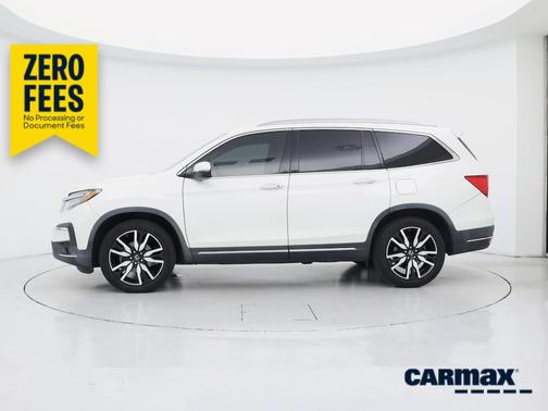 White 2019 Honda Pilot Elite