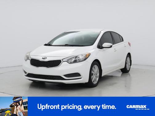 White 2016 Kia Forte LX