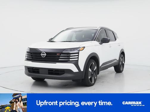 White 2025 Nissan Kicks SR