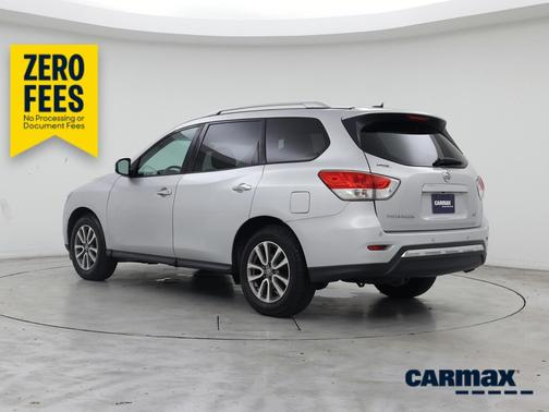 Silver 2016 Nissan Pathfinder SV