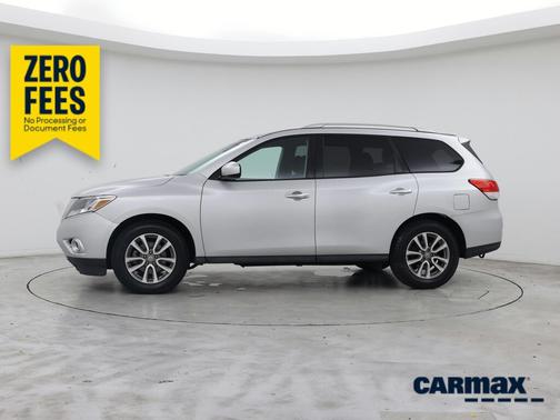 Silver 2016 Nissan Pathfinder SV