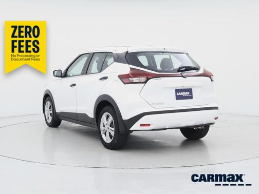 White 2024 Nissan Kicks S