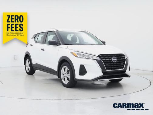 White 2024 Nissan Kicks S