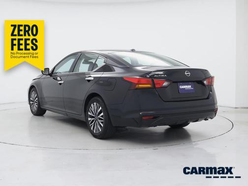 Black 2025 Nissan Altima SV
