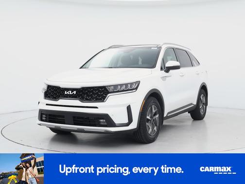 White 2023 Kia Sorento Hybrid EX