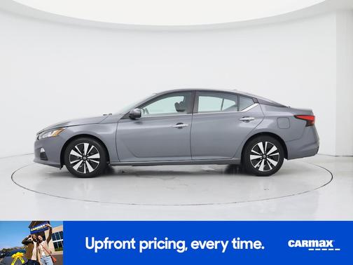 Gray 2022 Nissan Altima SV