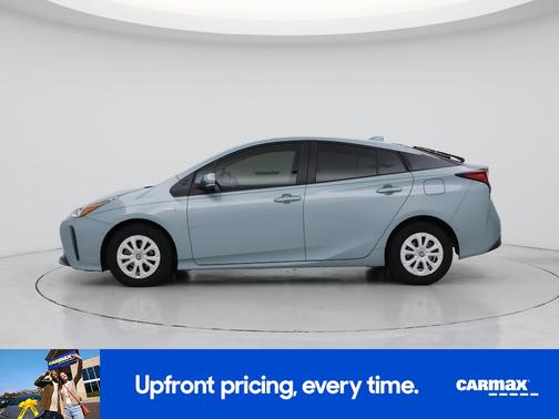 2022 Toyota Prius LE