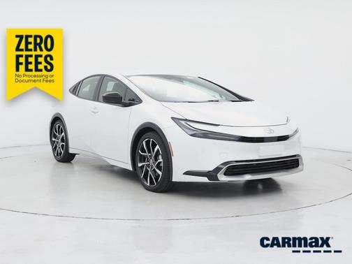 White 2025 Toyota Prius Plug-In Hybrid XSE
