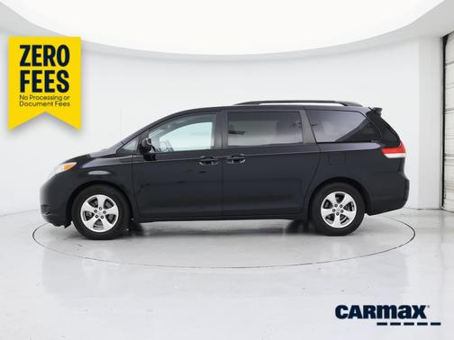 Black 2014 Toyota Sienna LE