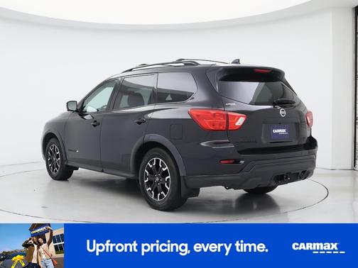 Black 2020 Nissan Pathfinder SL
