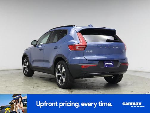 2024 Volvo XC40 B5 Core Bright Theme