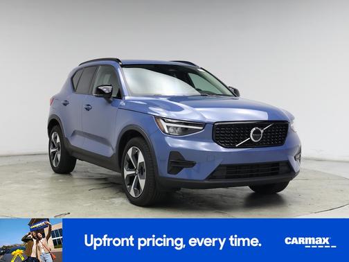 2024 Volvo XC40 B5 Core Bright Theme