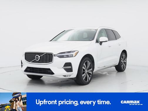 White 2022 Volvo XC60 B5 Inscription