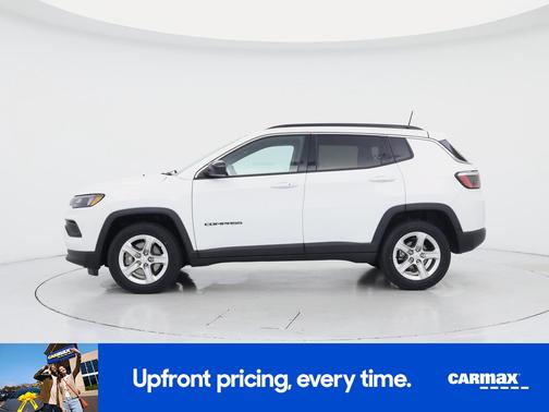White 2023 Jeep Compass Latitude
