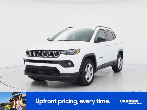 White 2023 Jeep Compass Latitude