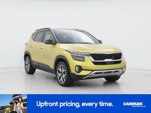 Yellow 2023 Kia Seltos SX