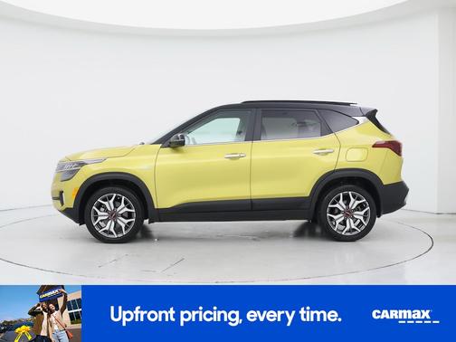 Yellow 2023 Kia Seltos SX