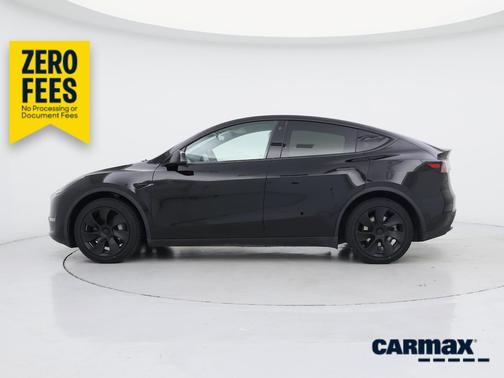 Black 2023 Tesla Model Y Long Range