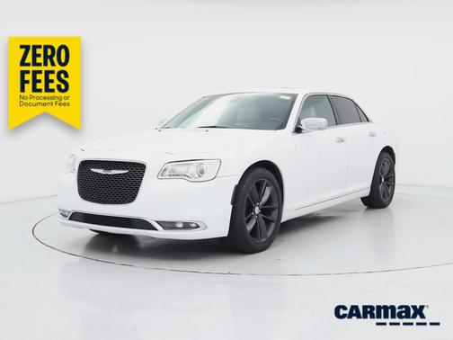 White 2015 Chrysler 300 C