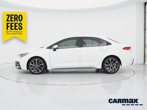 White 2021 Toyota Corolla SE