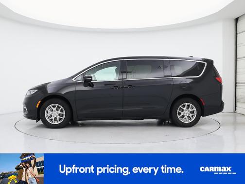 Black 2025 Chrysler Pacifica Select