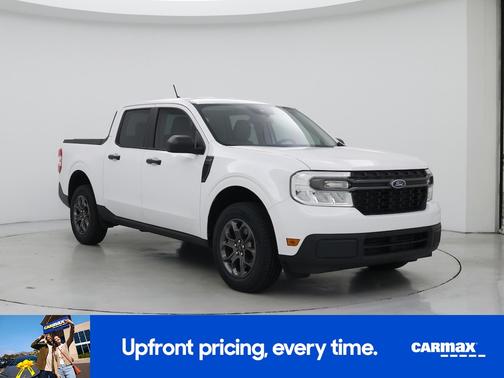 White 2024 Ford Maverick XLT