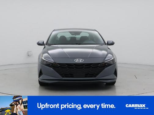 Gray 2022 Hyundai ELANTRA SEL