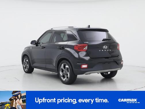Black 2022 Hyundai VENUE SEL