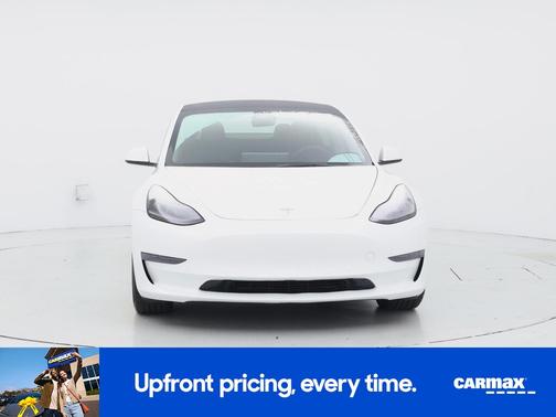 White 2022 Tesla Model 3