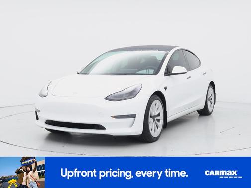 White 2022 Tesla Model 3