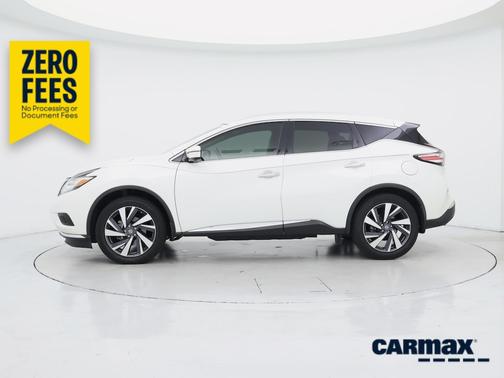 White 2017 Nissan Murano Platinum