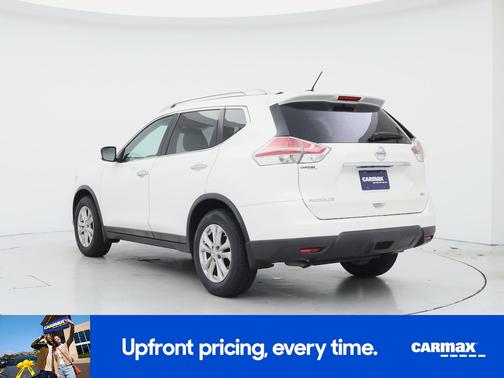 White 2015 Nissan Rogue SV