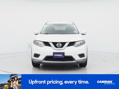 White 2015 Nissan Rogue SV
